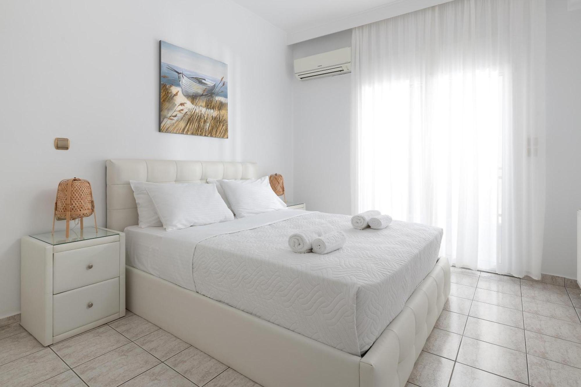 White&Blue Luxury Suites Ialysos  Exteriér fotografie
